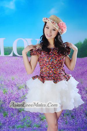 154694 - Yiling Age: 30 - China