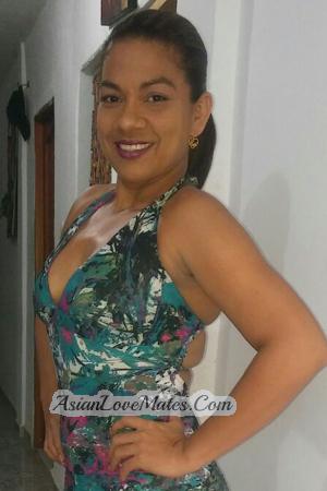 170143 - Luz Age: 48 - Colombia