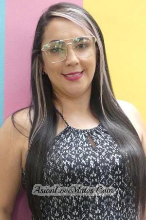 193294 - Janeth Age: 37 - Colombia