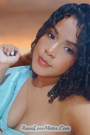 193594 - Yulieth Age: 35 - Colombia