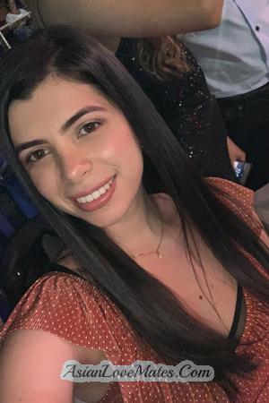 195904 - Laura Age: 30 - Colombia