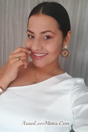 197387 - Monica Age: 38 - Colombia