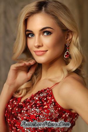 198406 - Katie Age: 37 - Ukraine