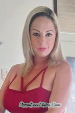 204168 - Yeniffer Age: 40 - Costa Rica