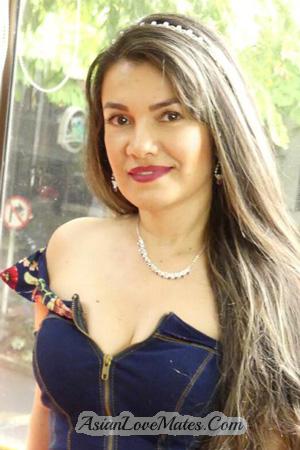 205233 - Erika Age: 49 - Colombia