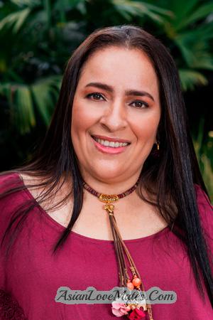 207513 - Yised Age: 44 - Colombia