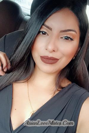 209634 - Nicoletta Age: 32 - Costa Rica