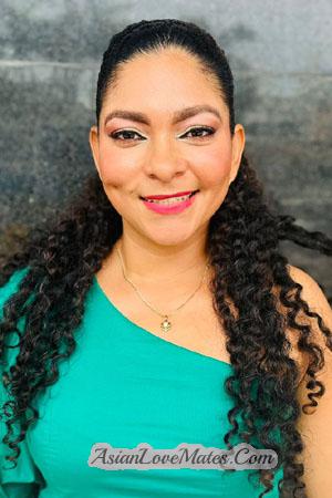 209839 - Andrea Age: 36 - Colombia