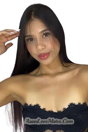 211139 - Daniela Age: 24 - Colombia