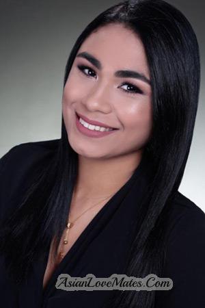 211770 - Daniela Age: 29 - Colombia