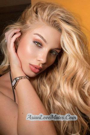 217006 - Mariana Age: 31 - Brazil