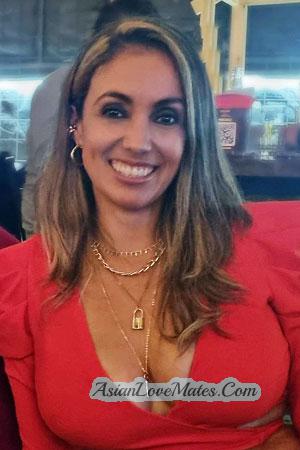 220427 - Marilyn Age: 39 - Costa Rica