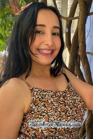 223203 - Brenda Age: 39 - Colombia