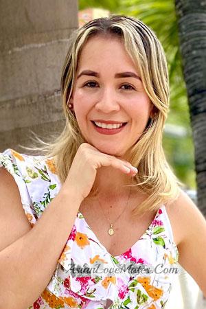 223719 - Tatiana Age: 40 - Colombia