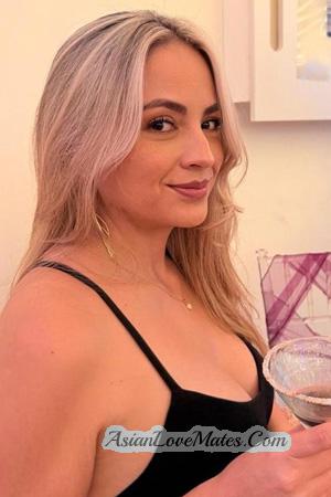 224609 - Yudy Age: 37 - Colombia