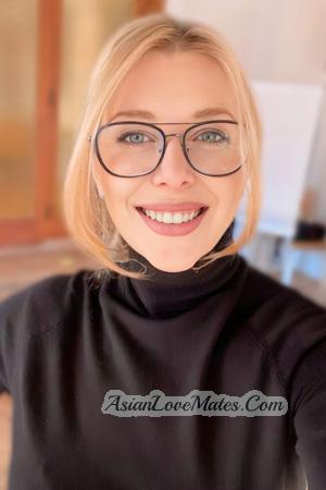 225572 - Olena Age: 28 - Ukraine