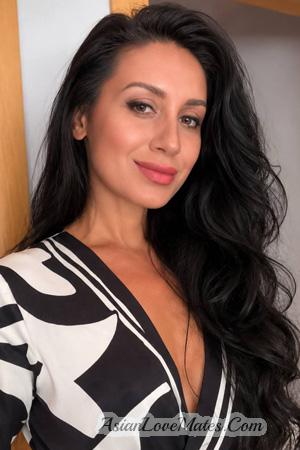 228063 - Yanina Age: 38 - Ukraine