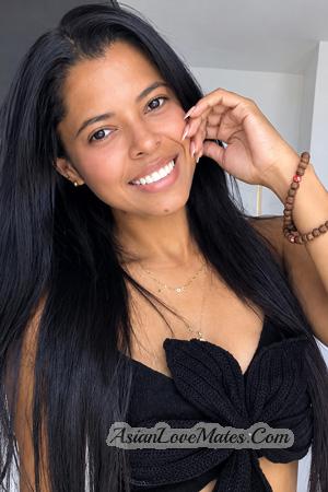 229315 - Sandra Age: 33 - Colombia